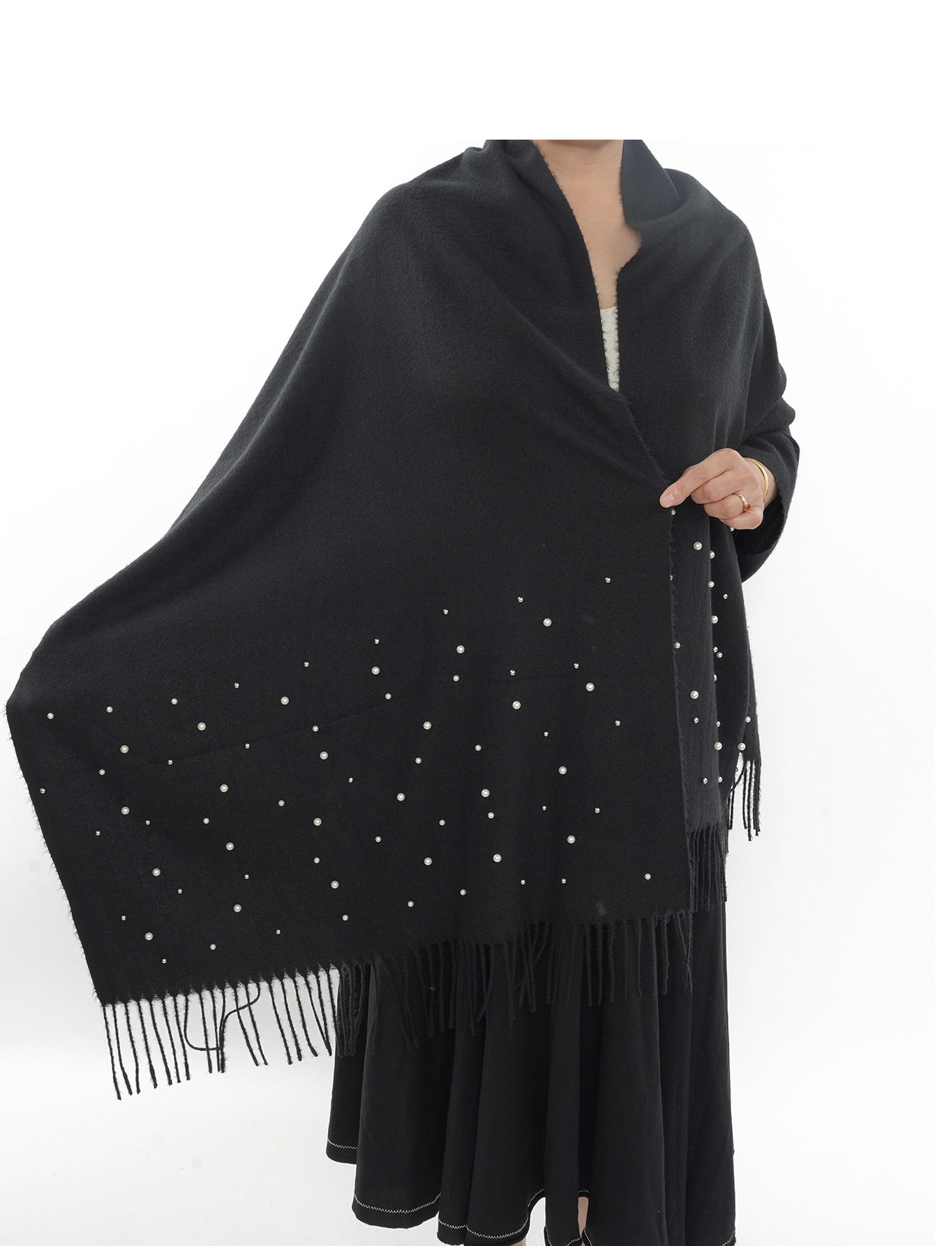 Vente chaude nouvelle automne et hiver couleur unie cheveux épineux clou perle châle en Europe et en Amérique, écharpe femme gland chaud épaissi_voghion.com