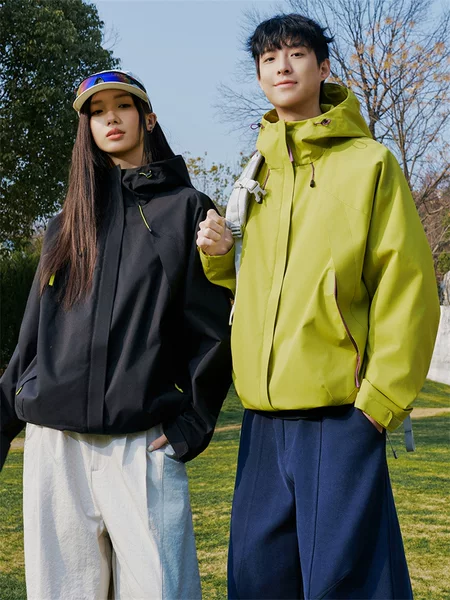 Big Brand Outdoor-Style Jacket for Men and Women with Hood and Pockets, Perfect for Hiking and Mountaineering, 2026 New Model, Very Attractive