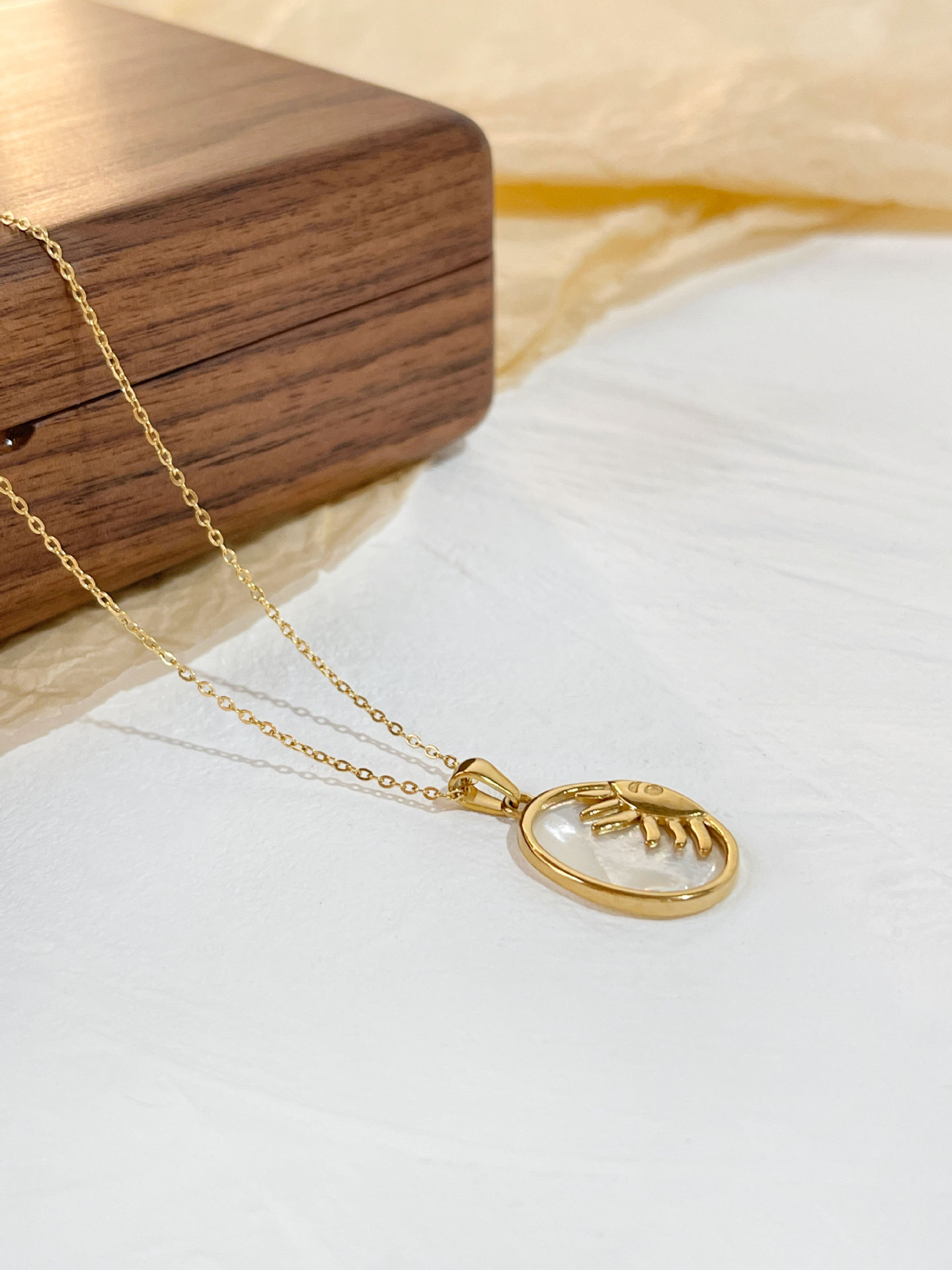 Fashion Sun Stainless Steel Plating Inlay Shell Pendant Necklace 1 Piece