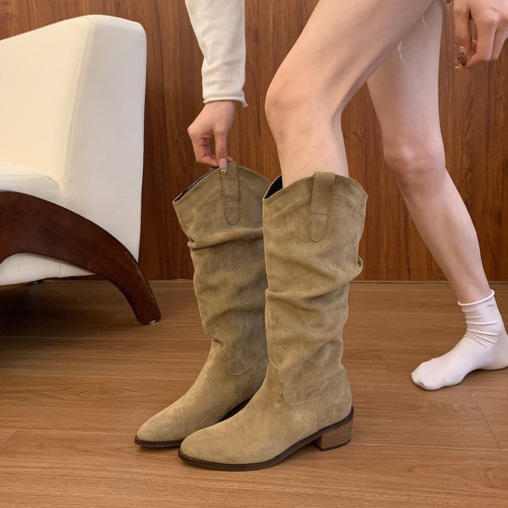 Vintage punta zapatos de mujer de talón grueso botas de pila 2026 primavera nuevo nicho simple botas de Martin