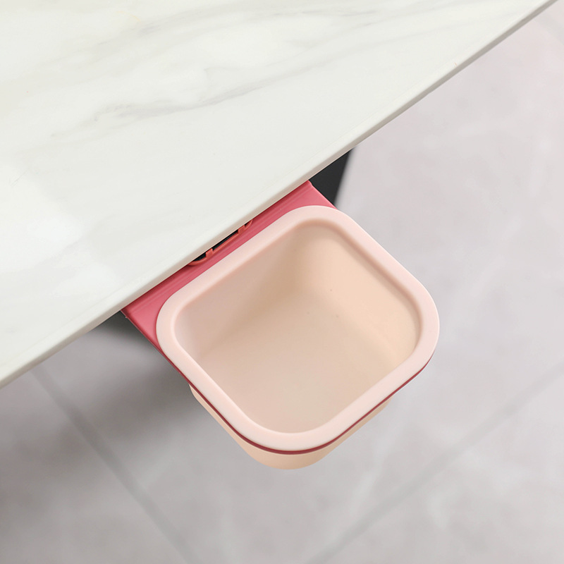 Pegue polvo rojo (bolsa de basura gratis)