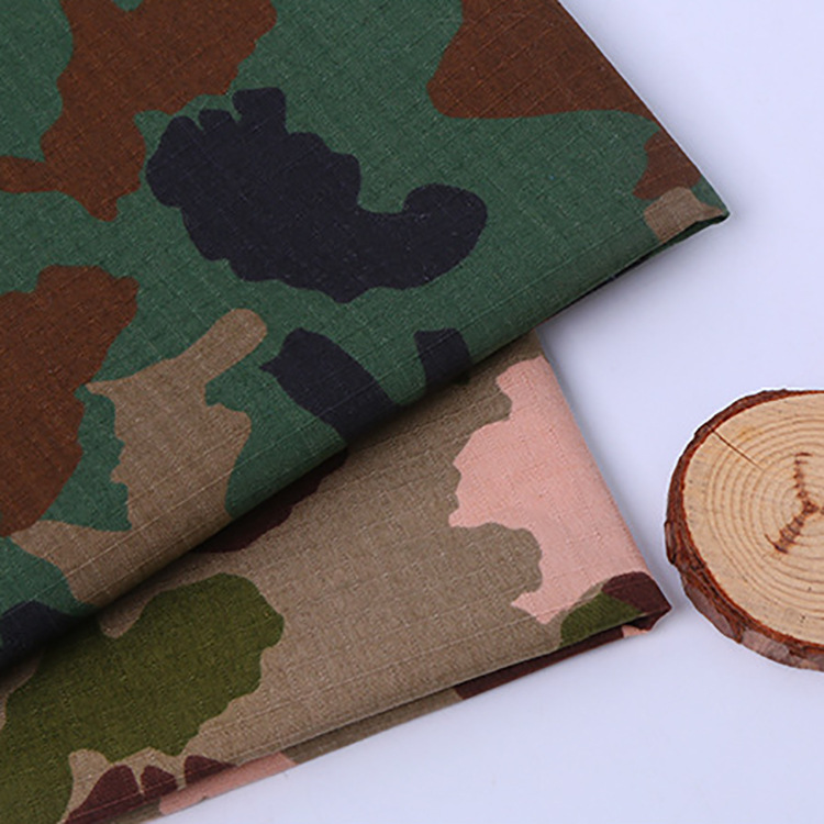Tejido de poliéster de alta calidad T / C 65 / 35 impresa tela uniforme de camuflaje