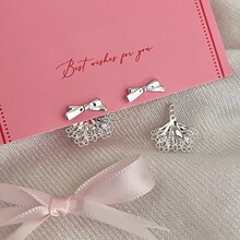 ���������Y�ٽzȹ�[��߅���һ��ɴ����ʽ�OӋ�К��|С��Ů���