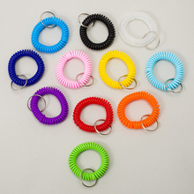 工厂供应弹簧绳钥匙防丢手圈可自动伸缩塑胶弹簧QQ圈弹簧手环