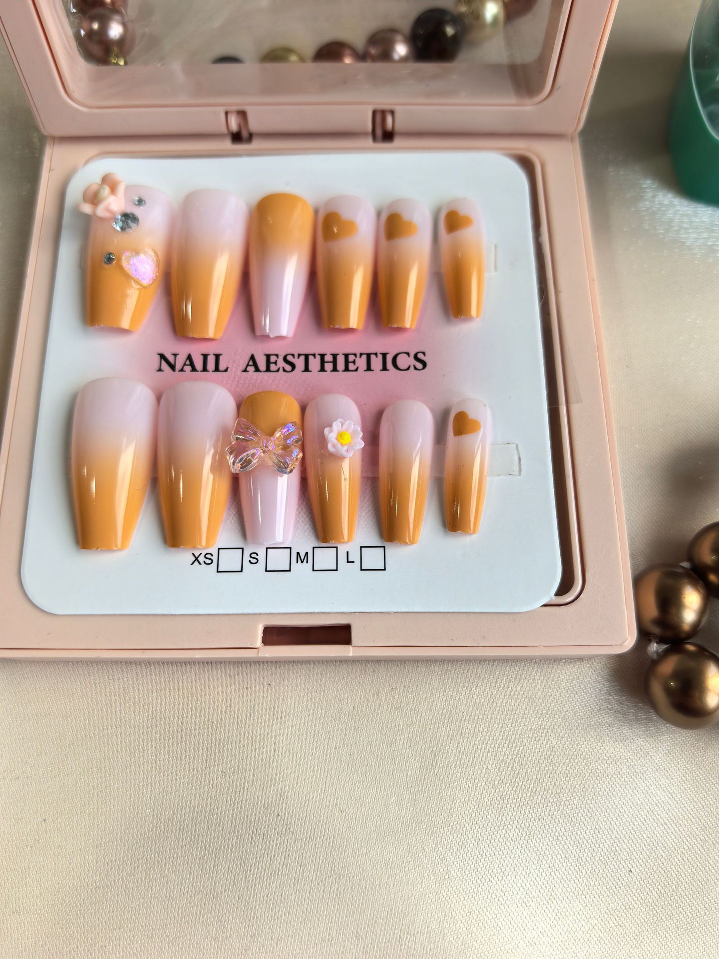 Caja de exhibición marco de fotos más taladro manicure suministro fuente de uñas DIY francés color delgado manicure falso salón al por mayor