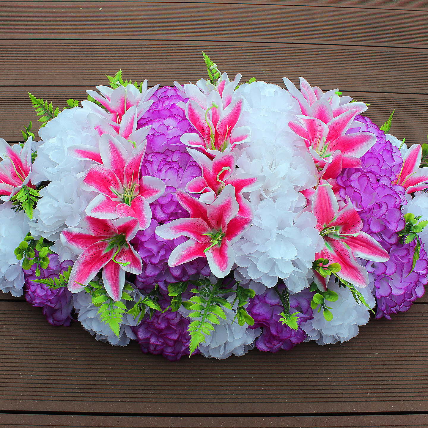 Dark pink Sayuri + pure white with purple