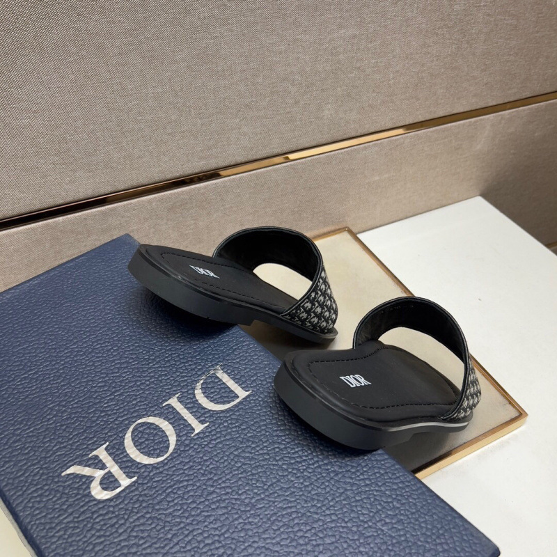 2025 nuevo estilo de gama alta tendencia personalidad chanclas moda casual hermosas chanclas todo fósforo zapatillas de comercio exterior