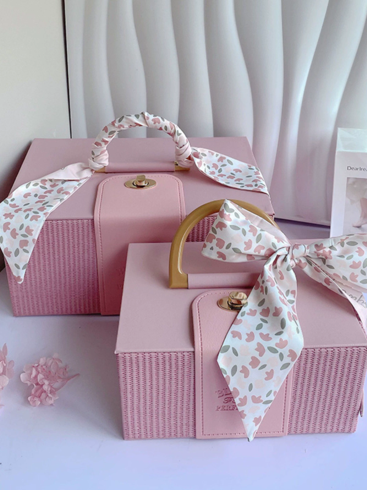 Handheld gift box, for bridesmaid, Birthday gift