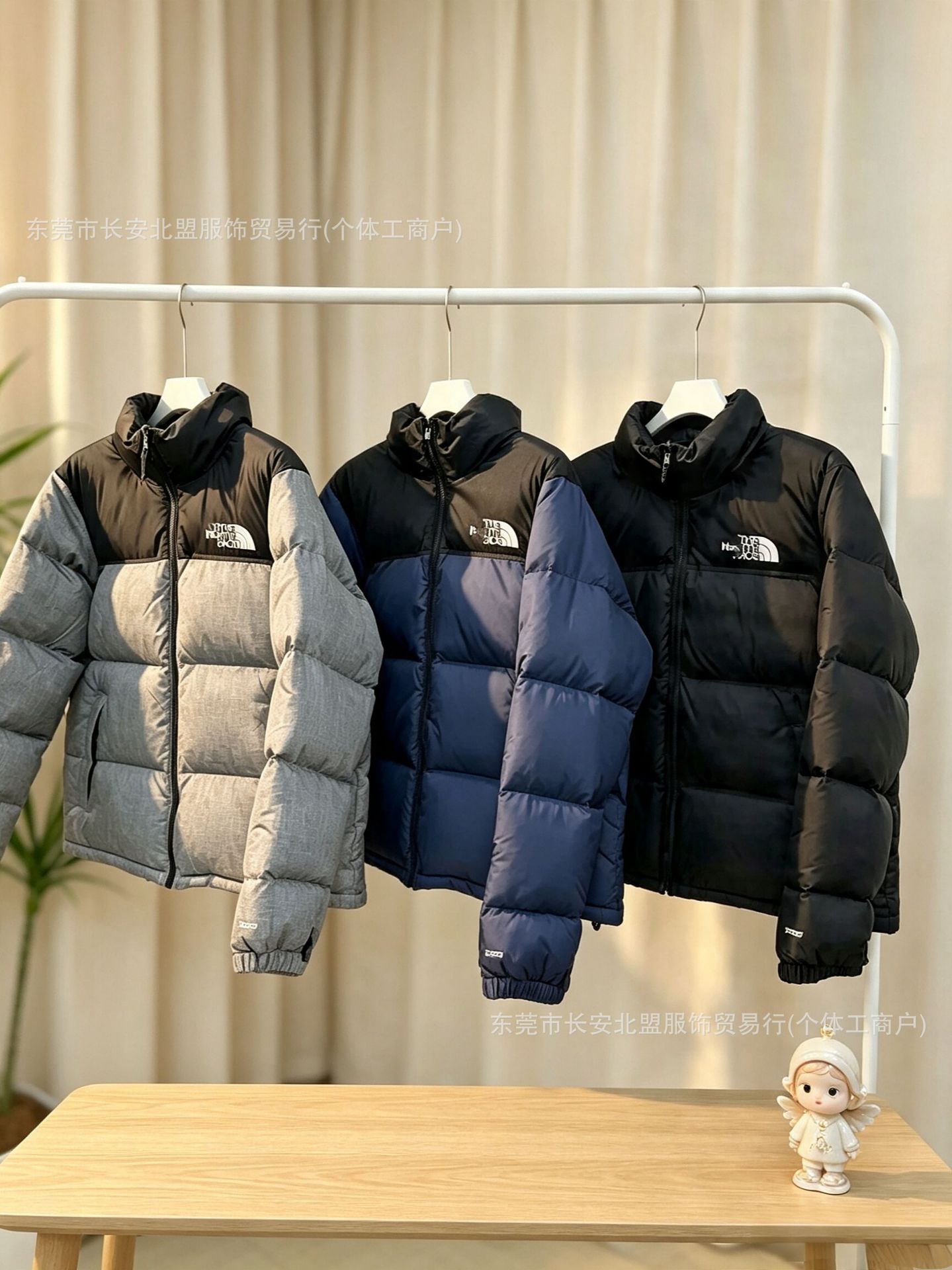 Kişi pambıq jaket, qalın astarlı, dik yaxalı, boş kəsim