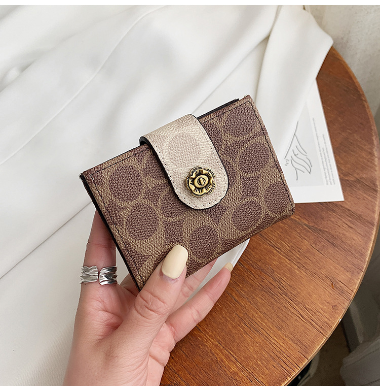 Card Holder Small Wallet Female 2021 New Mini And Simple Large Capacity Short Card Holder One Piece Dropshipping Female Coin Purse display picture 37