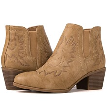 U 45595 Retro Embroidered Pointed Boots ���Ŵ����ѥ ר