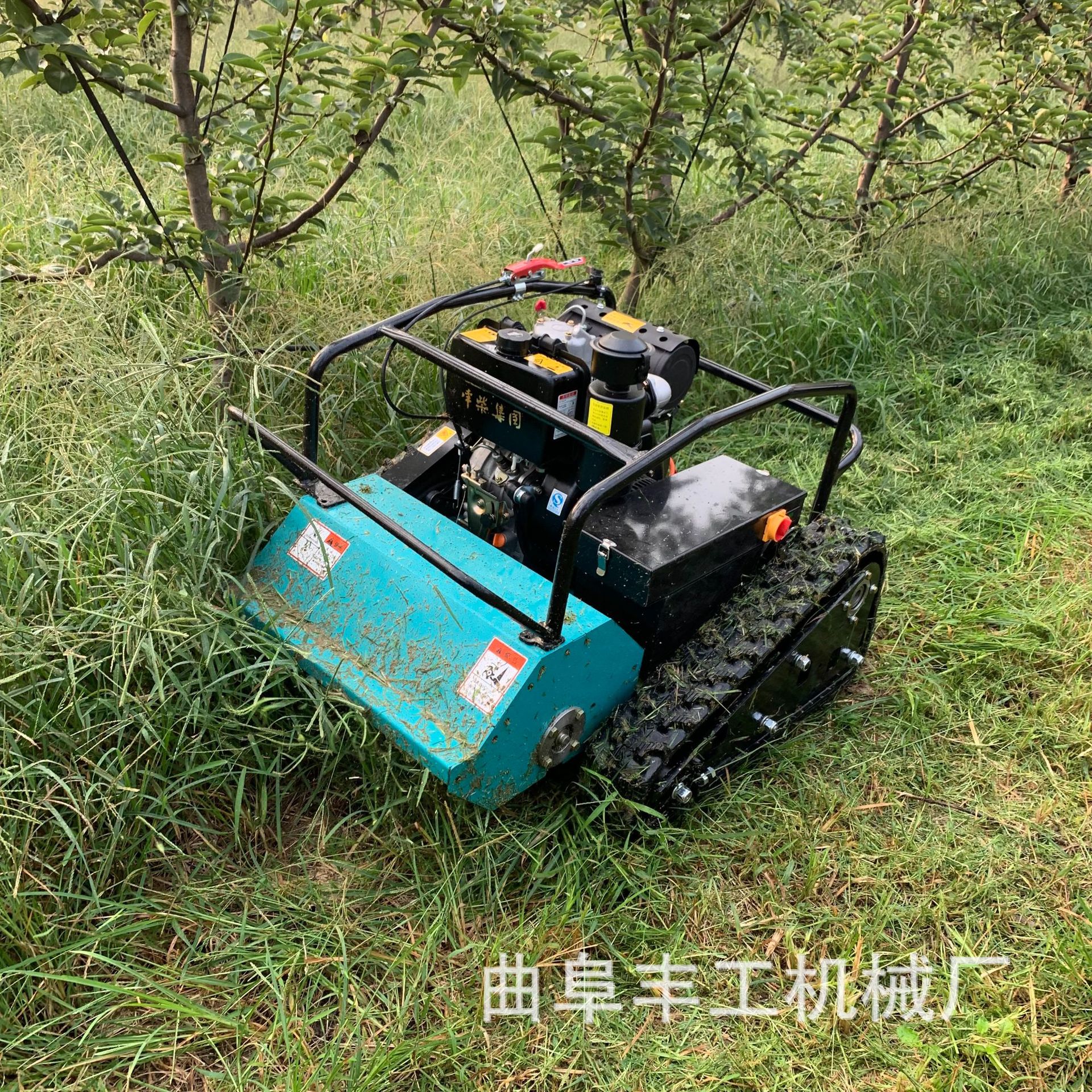 源头厂家要看哪个柴油动力碎草机割草机河提坡道开荒果园打草机