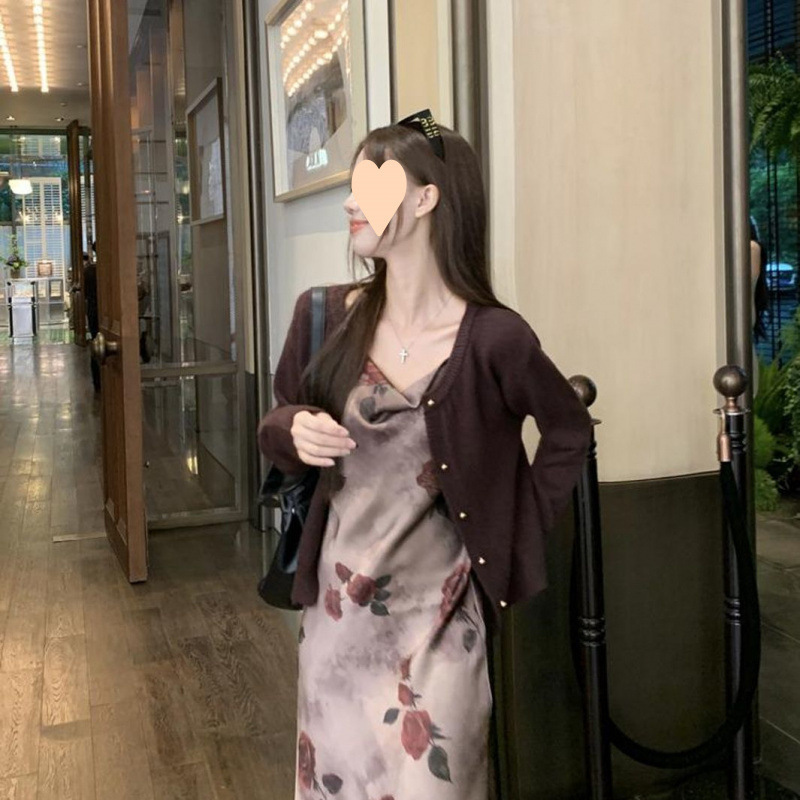 法式轻熟复古醋酸缎面碎花吊带连衣裙女慵懒风长裙毛衣两件套装秋|undefined