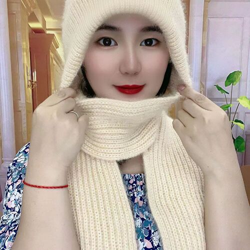 Winter and Autumn Thicken Plush New Women's Warm Riding Hat and Scarf Combo Squirrel Fleece One-Piece Hat Snowstorm Hat