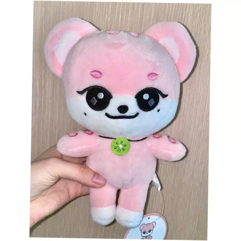KP Opi Ve Cherry Plus и Kawai I Cartoon Jan Gw на Young PLU это E0