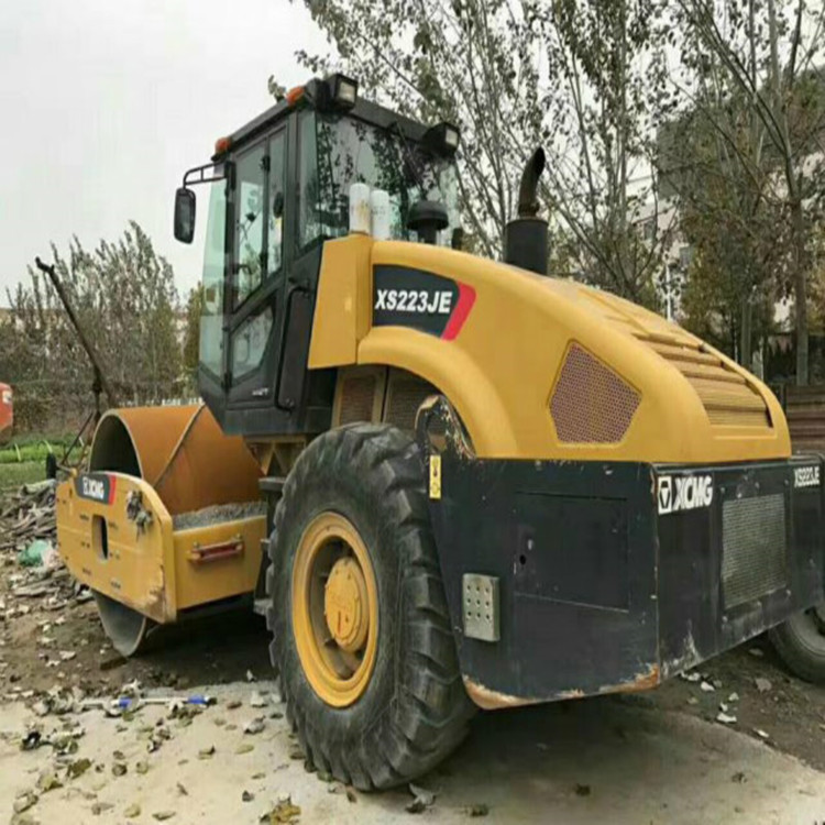 徐工26吨22吨20吨二手振动压路机【便宜转让】