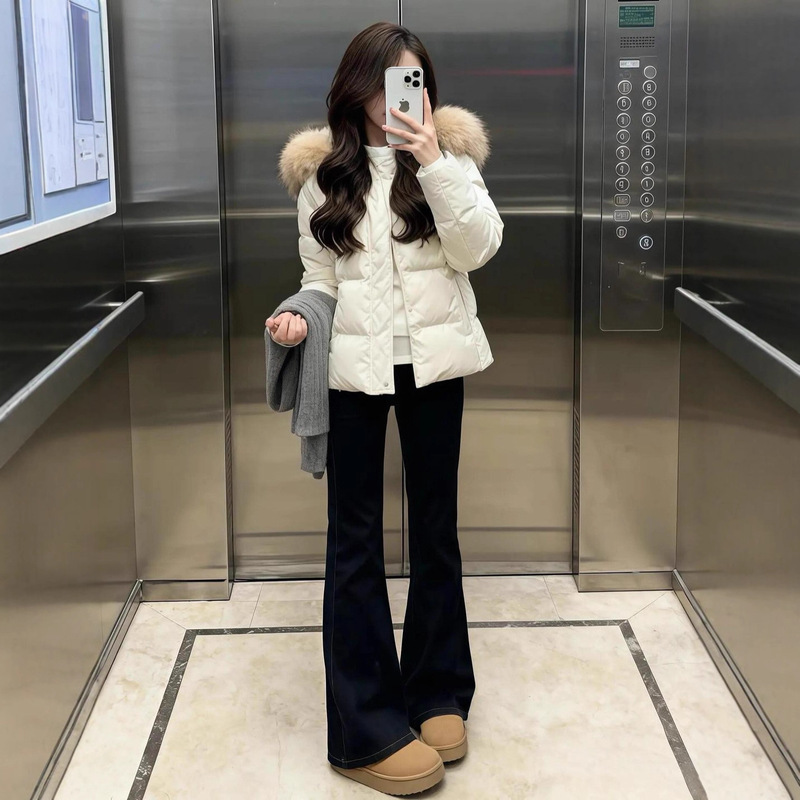90 White Duck down Winter New Style Large Fur Collar Short down Jacket for Women, Slim Fit, Thickened Coat with Hood for Petite Figures 90 White Duck down Winter New Style Large Fur Collar Short down Jacket for Women, Slim Fit, Thickened Coat with Hood for Petite Figures
