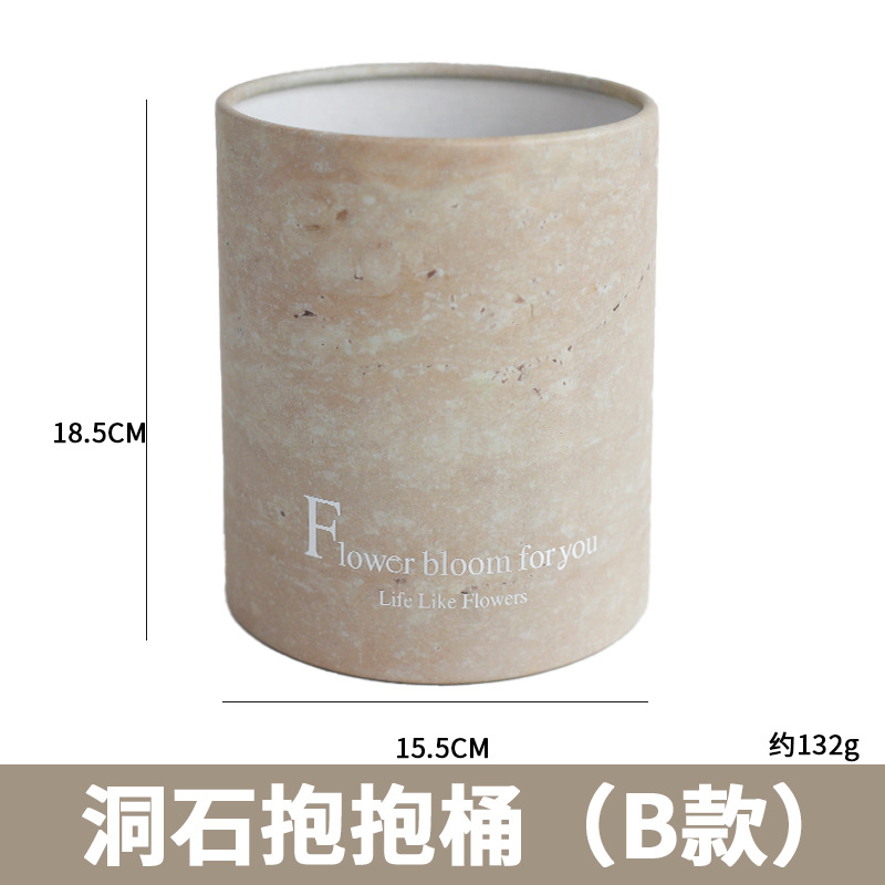 Conjunto de vacaciones Cubo de abrazo de tres flores Cubo de regalo de Oscar Cubo de arreglos florales Cubo de abrazo de oso de fresa grande Floristería al por mayor