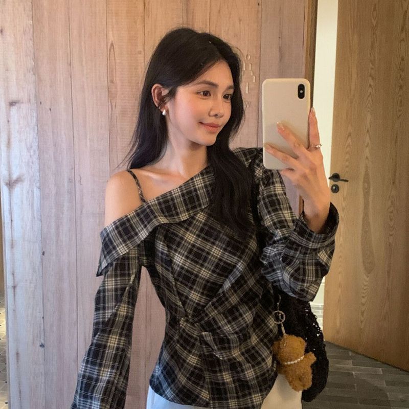 设计感复古斜肩格纹衬衫女秋季不规则收腰显瘦漂亮小衫上衣|undefined