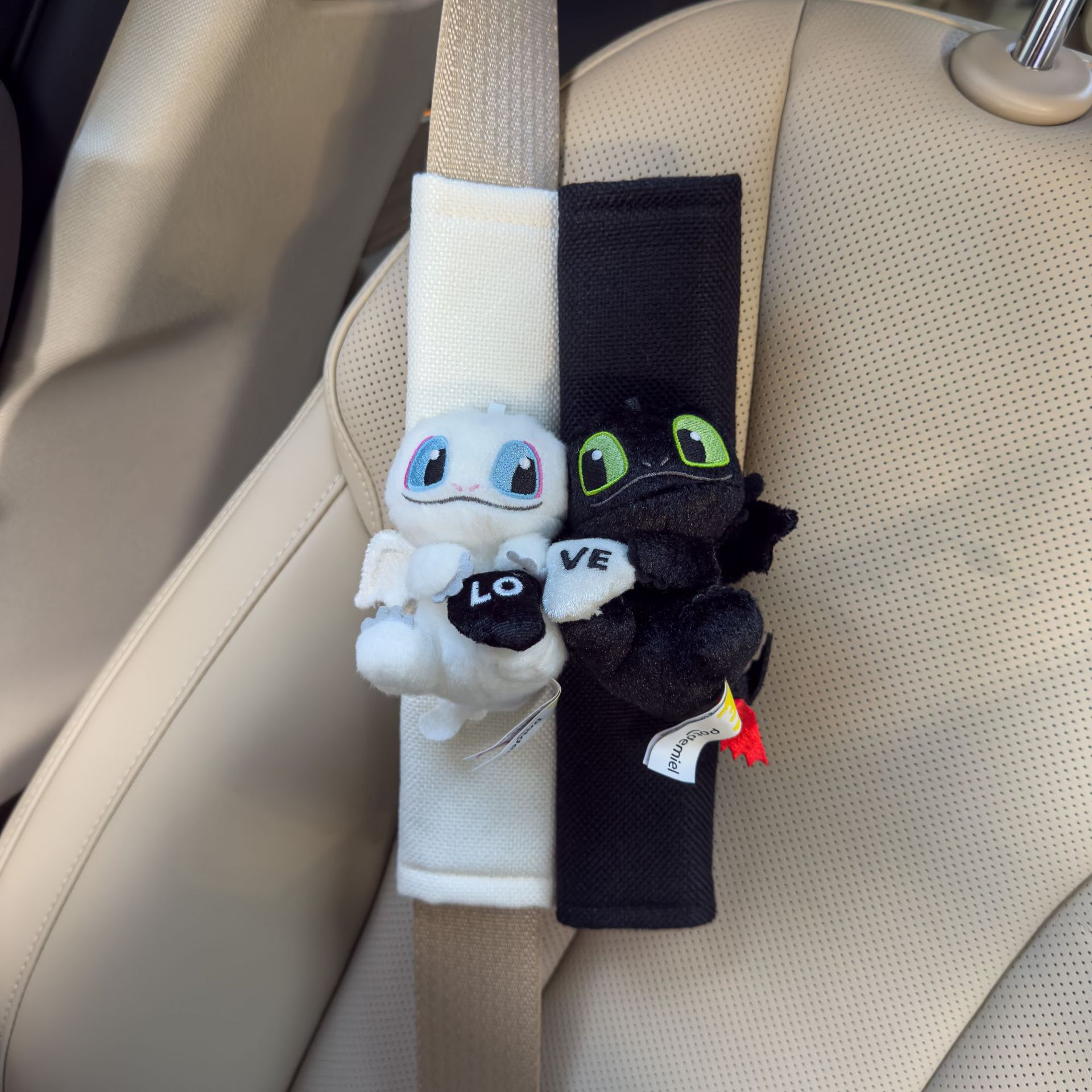 Authentic How to Train Your Dragon Toothless Car Seatbelt Shoulder Pad Car Interior Plush Toy Couple New Car Gift for Women