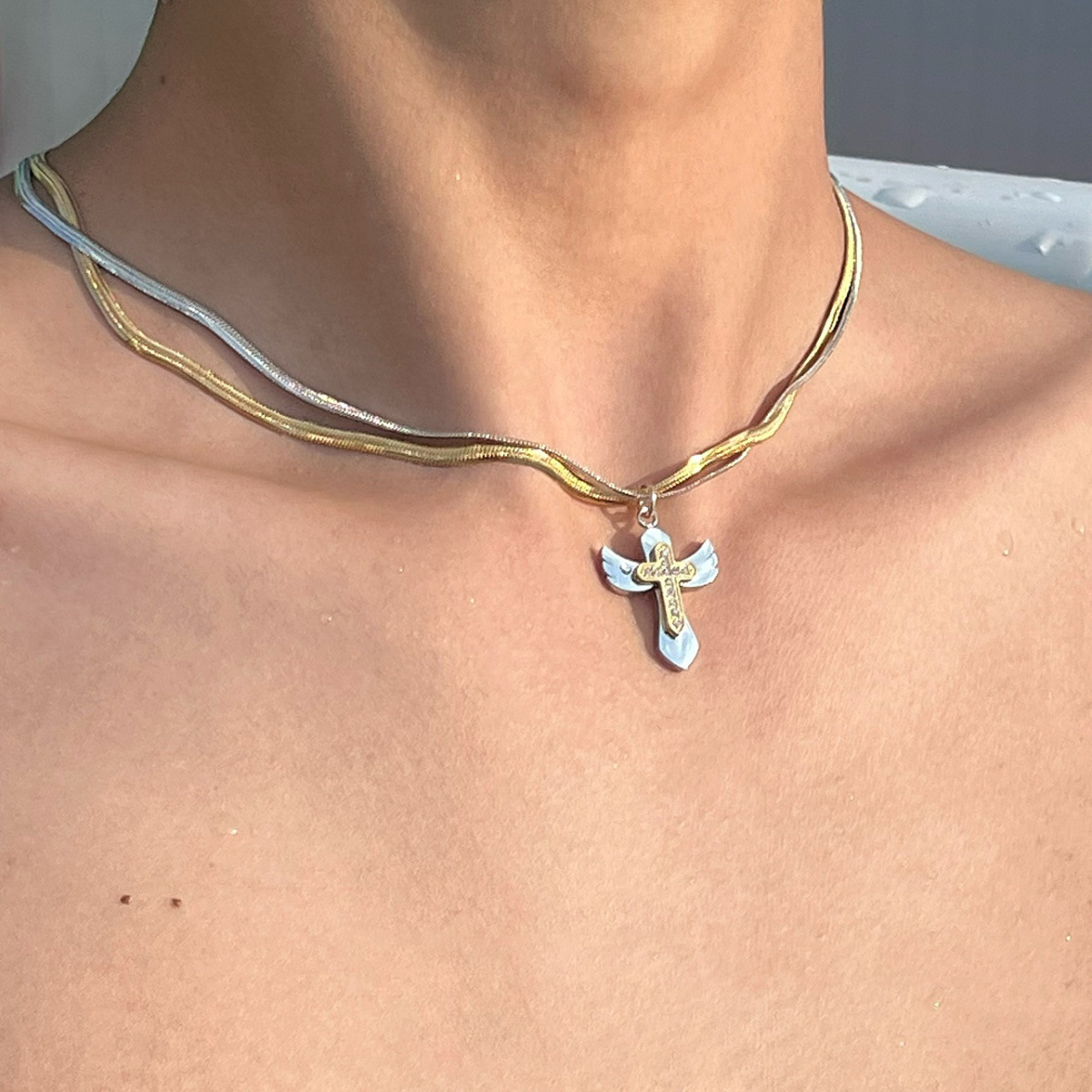 救赎之翼金双层十字架嘻哈小众高级感钛钢不掉色轻奢潮痞帅项链男