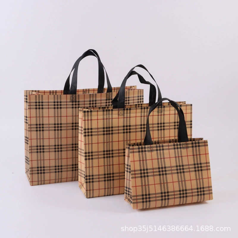 Bolso no tejido recubierto en stock impreso LOGO bolsa de ropa de moda embalaje de regalo bolsa de Banco de costura impresa