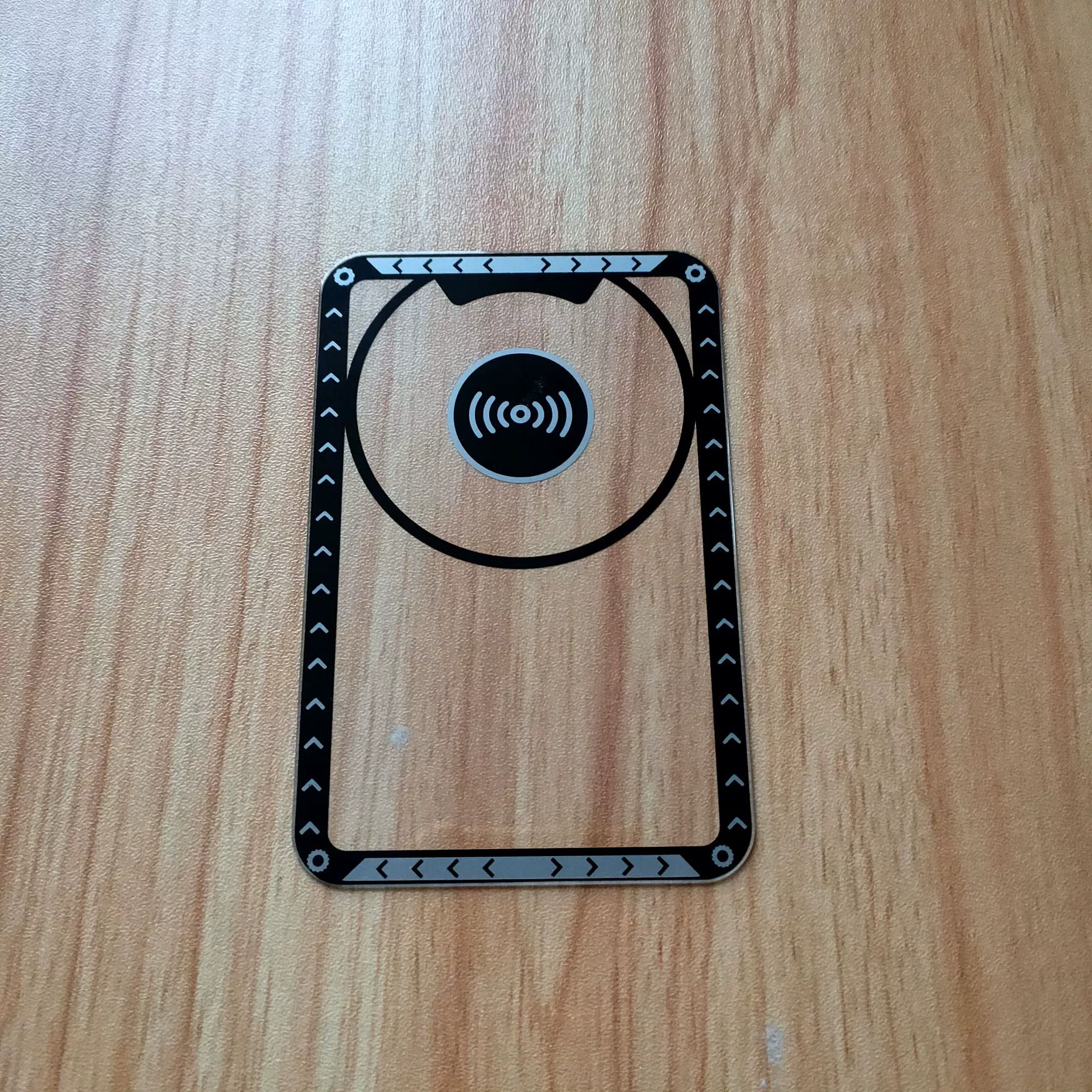 Новые взрывы беспроводной обработки стекла панели, шелкография яркая поверхность серебро закаленное стекло крышка