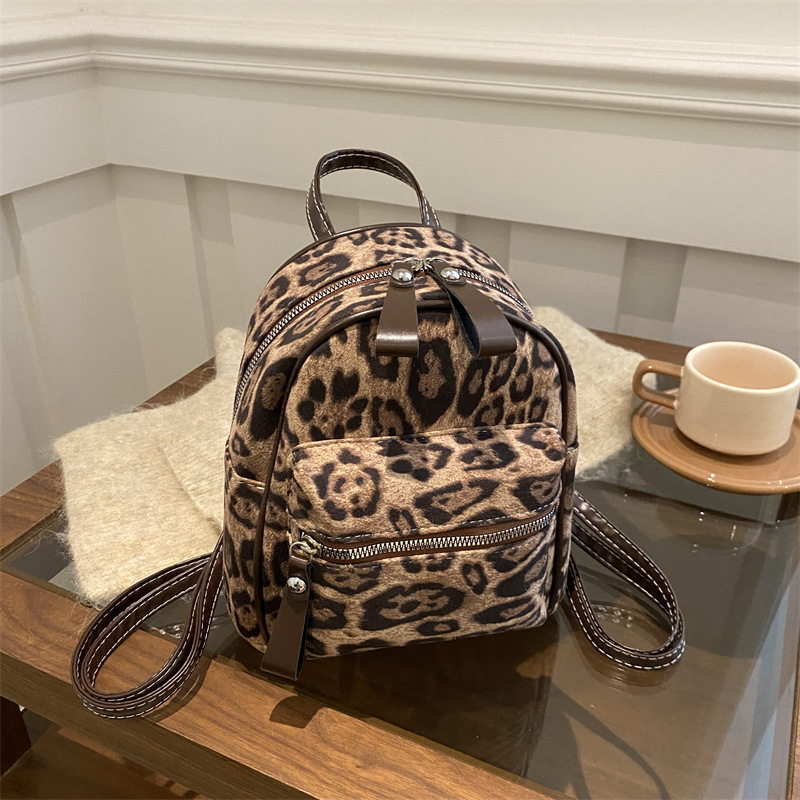 Moda coreana leopardo mochila mujer 2024 otoño invierno nueva bolsa de mano personalizada viaje viaje mochila pequeña