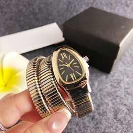 复古风金色蛇形表带酒桶型腕表女士时尚个性罗马数字石英手镯手表