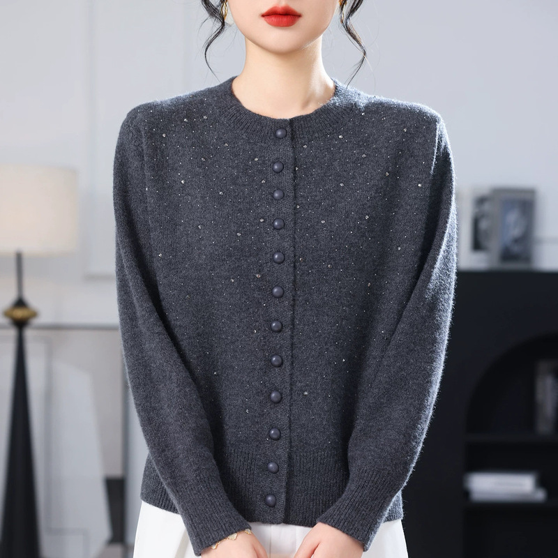 Women's sweater coat, fashionable and stylish for spring and autumn, with rhinestone embellishments, 2026 new collection, plus-size knit cardigan, slimming effect