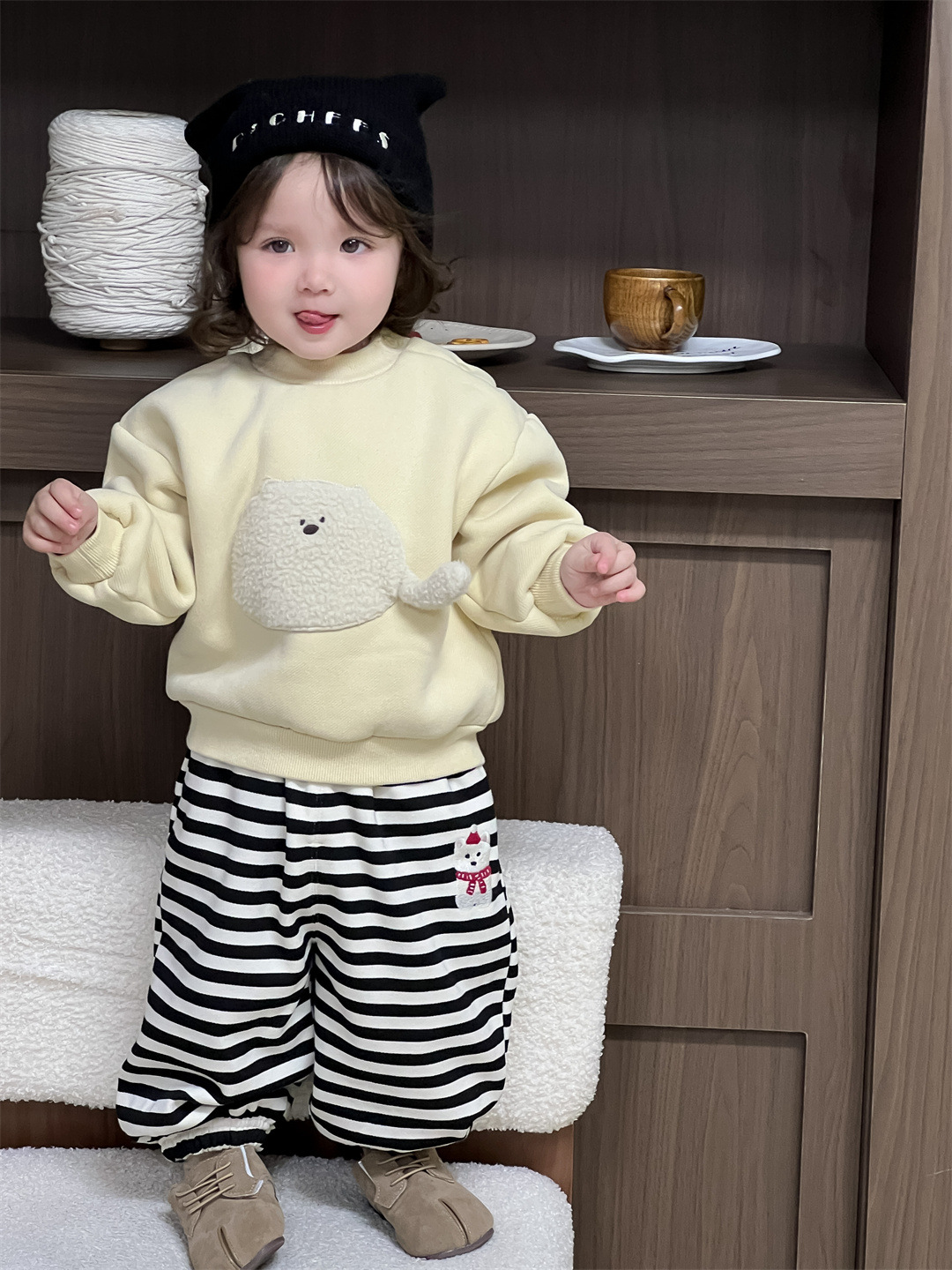 Invierno de niños engrosado suéter set de invierno de niñas ropa infantil coreana ropa de bebé calentamiento de lana suéter ropa infantil