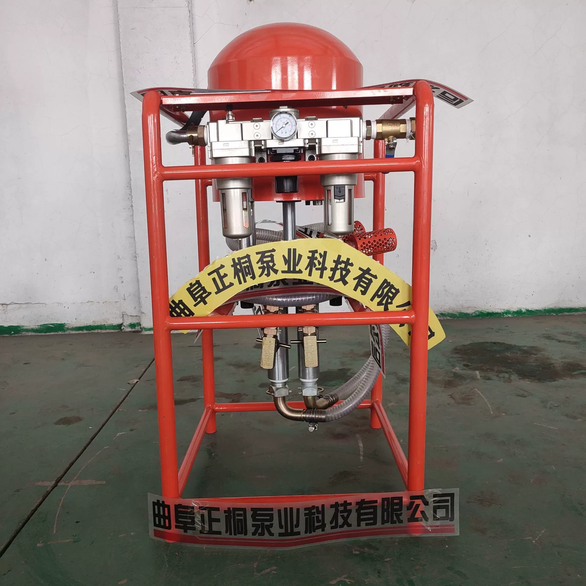 Заполненный зазор насос для впрыска суспензии 2ZBQS-12/8 пневматический трехцилиндровый двухжидкостный поршневой впрыск для шахт