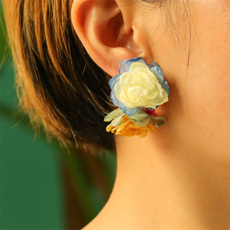 Moda Flor Tela Hecho A Mano Mujeres Aretes 1 Par display picture 4