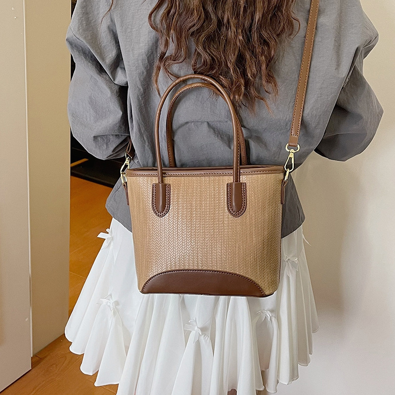 Cross-Border Versatile Tote Bag for Women 2026 New Fashion Trendy Bucket Bag Casual Commuting Shoulder Crossbody Bag