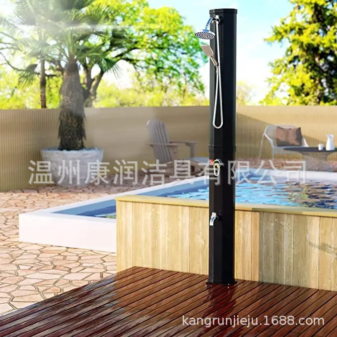 Columna de ducha solar negra cepillada de 35L con rociador manual y calentamiento solar.