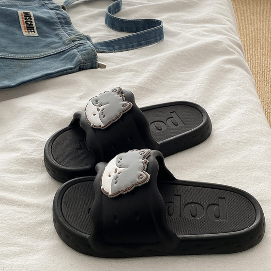 Eva Anti-Slip and Anti-Odor Bathing Bathroom Cartoon Slippers for Women Indoor Casual Slippers with a Sense of Stepping on Shit for Students to Wear Outside