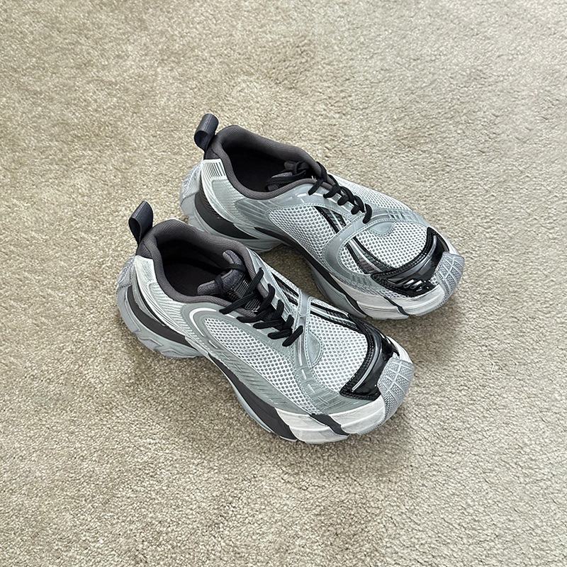 Edición de cuero de vaca ~ 2025 primavera Zhongann mostró pies pequeños zapatos de padre para mujeres con suela gruesa aumentada zapatos deportivos de cuero casuales para mujeres