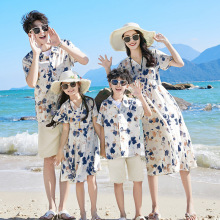 三亚沙滩度假亲子装夏装母女连衣裙洋气2025新款潮一家三四口套装