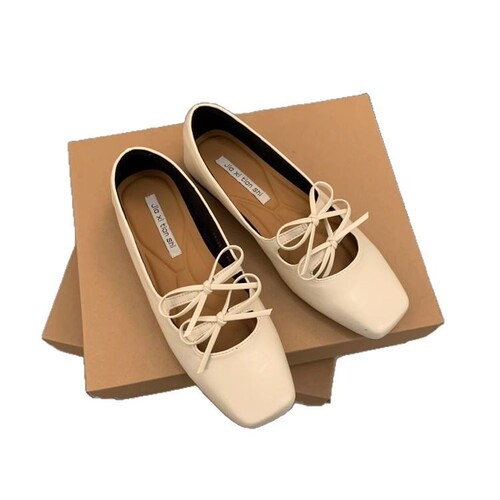 Silver single shoes for women, suitable for spring and autumn, with skirts and bowknots, new Chinese style, light national style, Mary Jane small leather shoes.