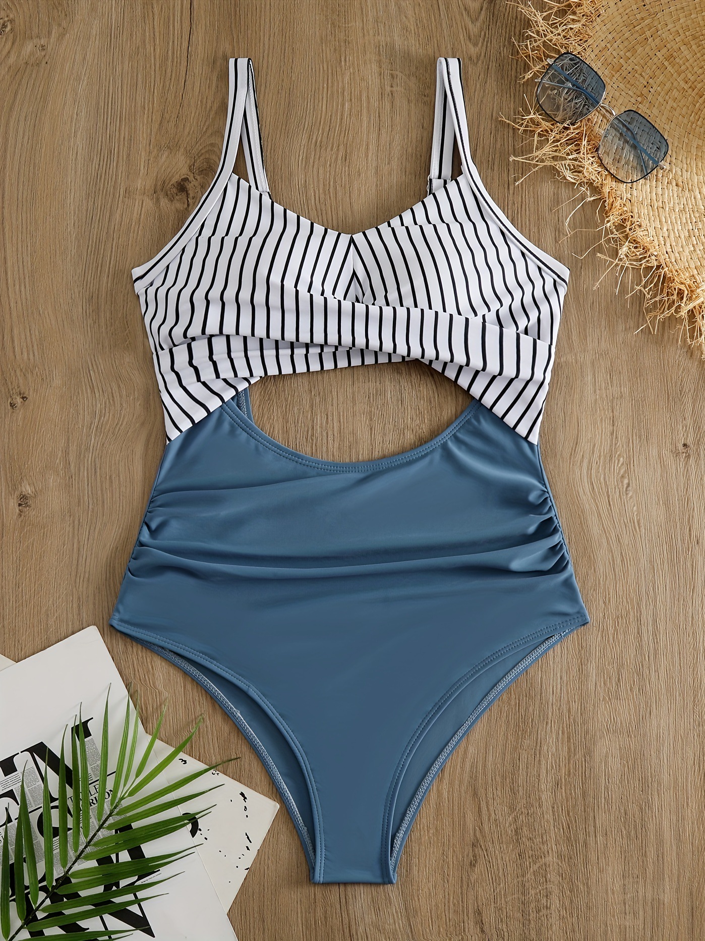 Traje de baño de una pieza transfronterizo con diseño fruncido y calado, traje de baño adelgazante de cintura alta para mujer, adecuado para nadar en aguas termales.