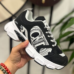 ����羳��ĸ�ϵ�ЬD����Ů�͹����ߺ�װٴ����eЬ�W��͸���\��