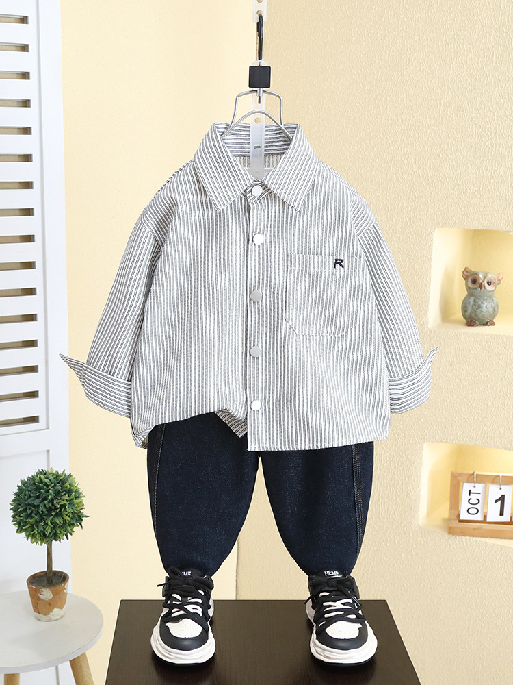 7793 Camisa de primavera para niños, camisa a rayas elegante para niños, nuevo estilo 2026, chaqueta de manga larga de primavera para bebé niño
