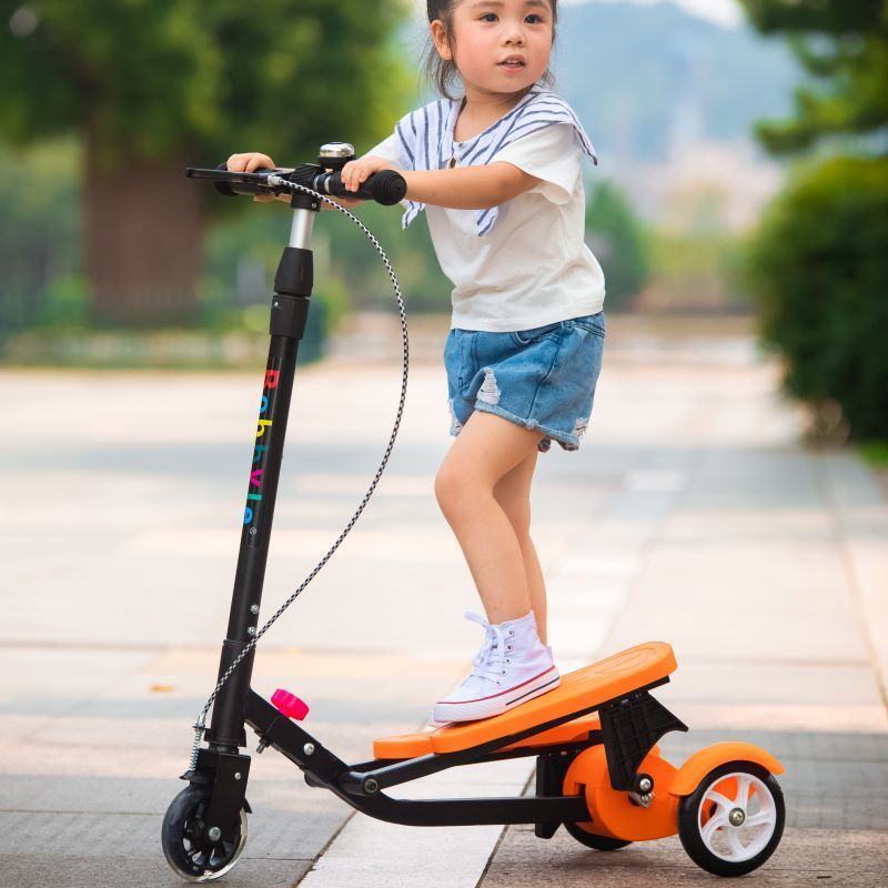 Children's Scooter Boys and Girls Kids Wings Fitness Pedal 3-6-12 Years Old Baby Foldable Flash Foot Scooter