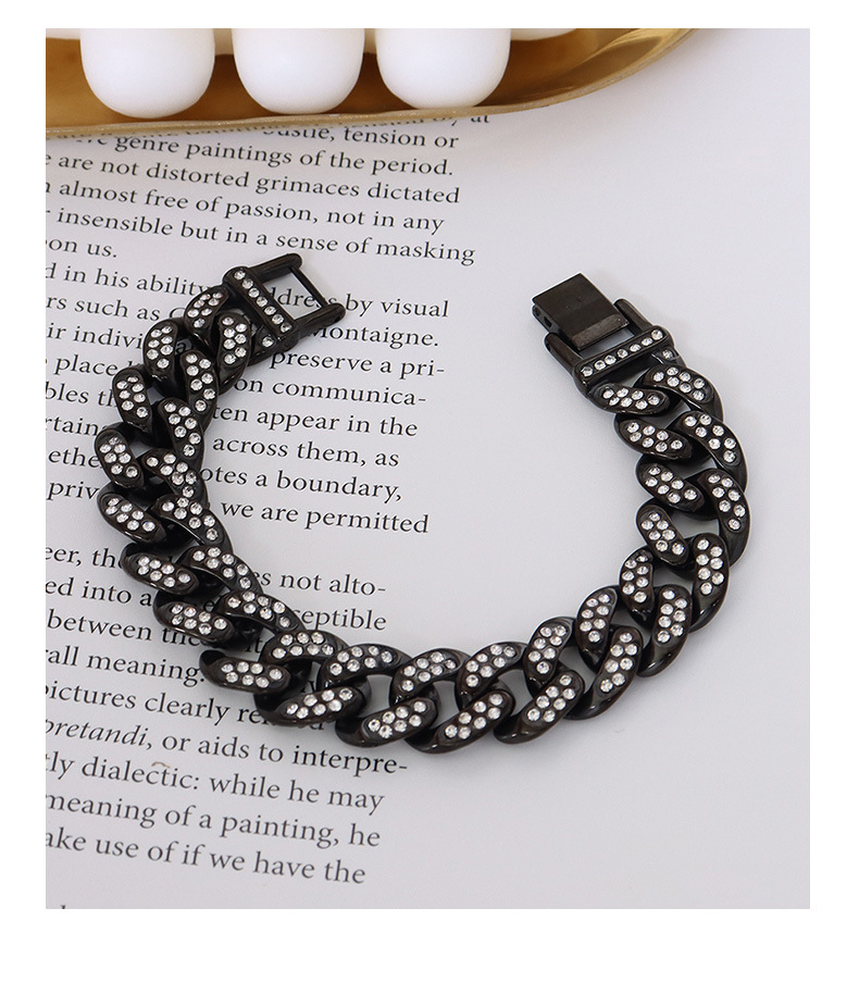 Exaggerated Titanium Steel Diamonds Cuban Chain Bracelet Wholesale Jewelry Nihaojewelry display picture 9