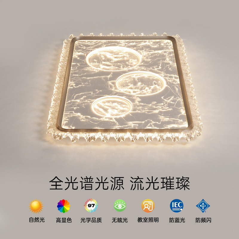 Lámpara de techo de sala de estar de lujo ligero de estilo italiano, sensación de lujo ligero, atmósfera simple moderna 2025 nueva luz principal de sala de estar