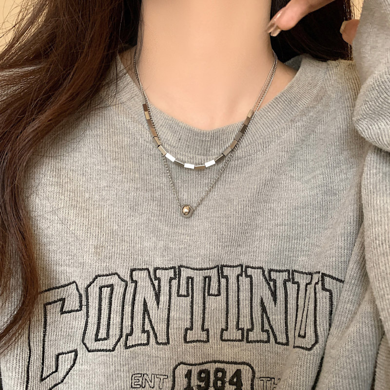 Small square double-layer snake bone titanium steel necklace with feminine temperament, simple slimming accessories,_voghion.com