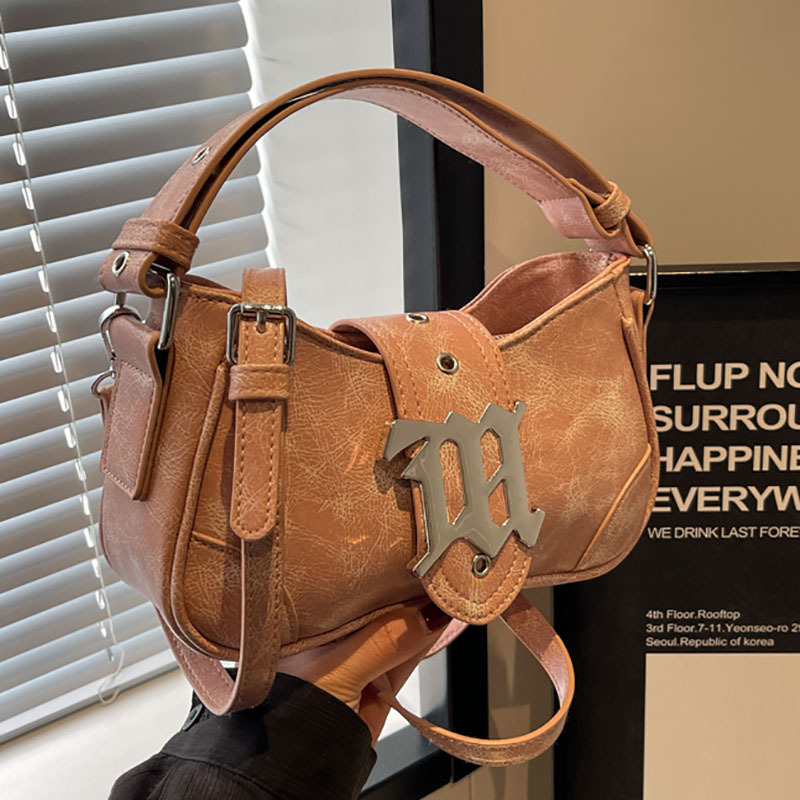 French niche portable small for women 2024 new high-end texture commuting crossbody versatile single shoulder underarm_voghion.com