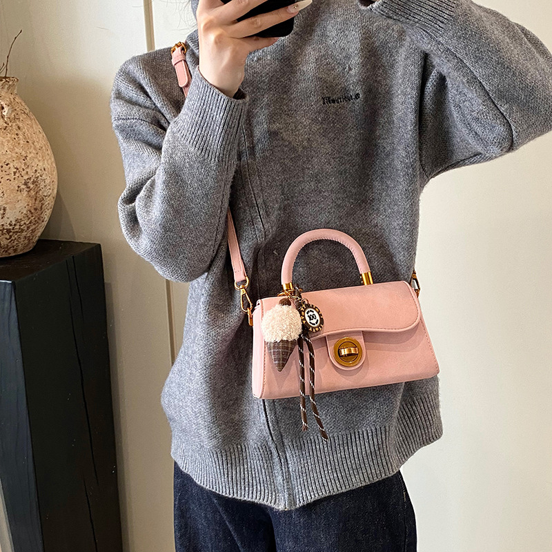 Tendencia retro bolso pequeño para mujeres 2024 nuevo otoño invierno viaje versátil bolso de mano nicho simple mochila de hombro