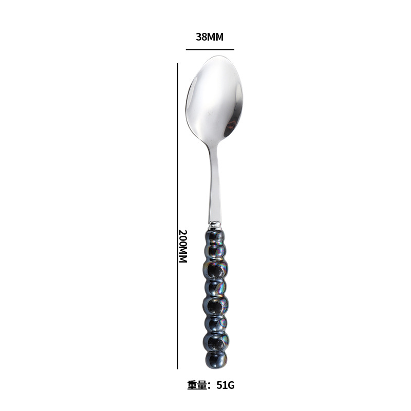 검은색 테이블스푼