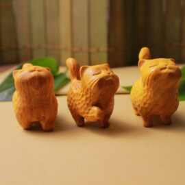 崖柏木雕傲娇招财小猫咪现代童趣可爱简约手把件摆件文玩随身盘玩